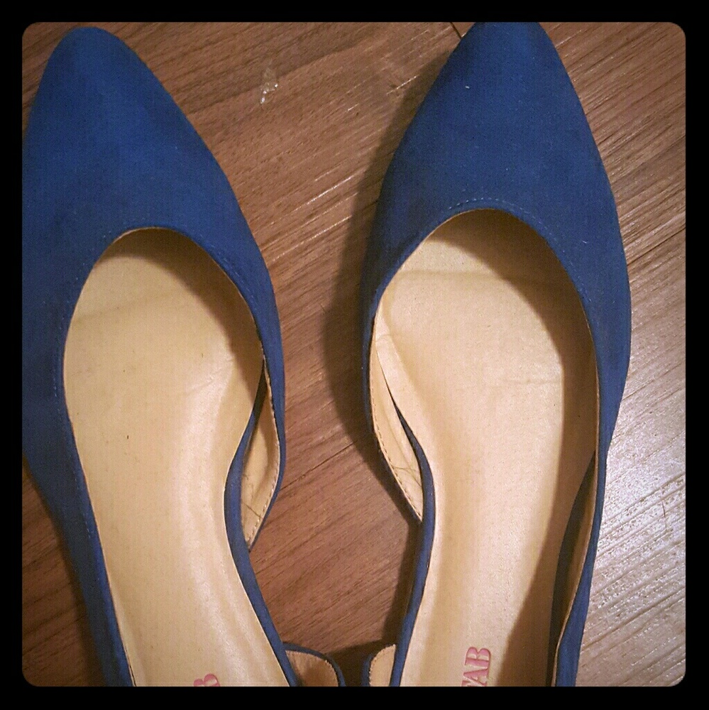 Flat shoes
